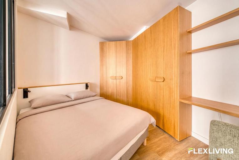 High-end 1BR in the heart of the 9th Elegant & quiet