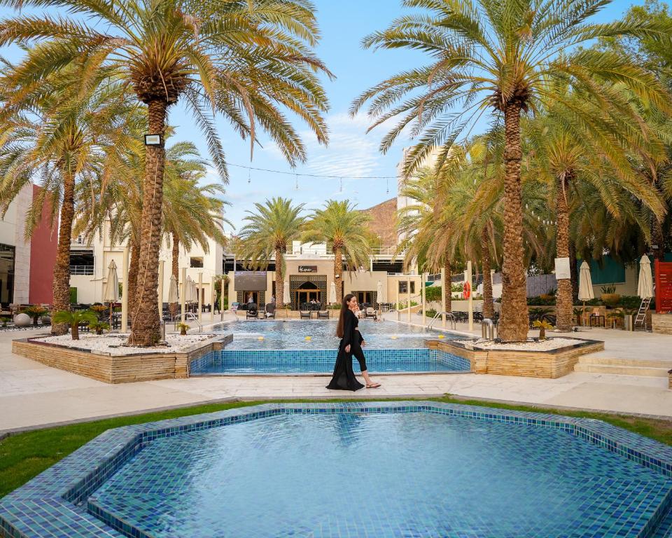 Sheraton Oman Hotel, Muscat در مسقط