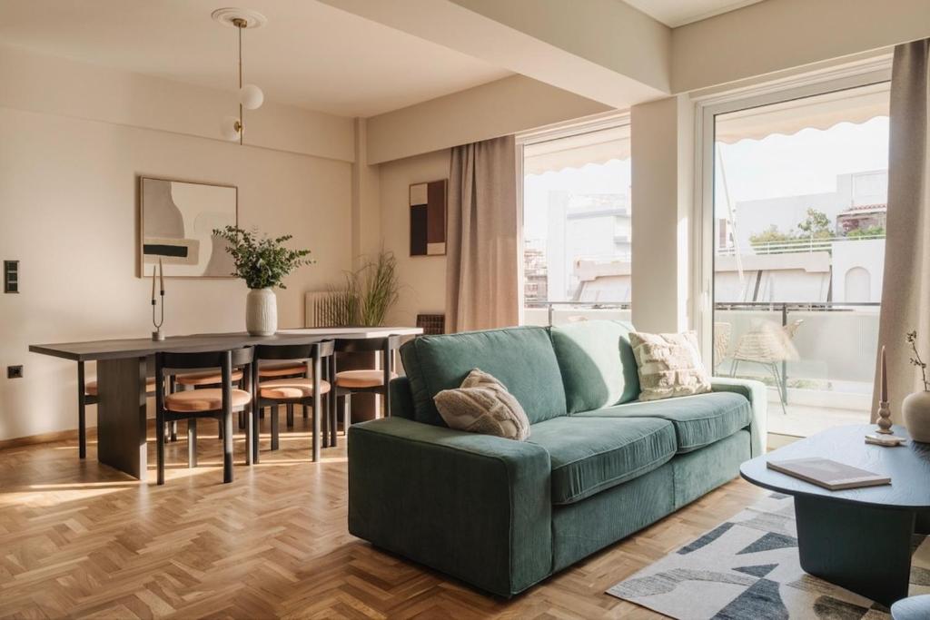 Modern apartment at the centre of Glyfada