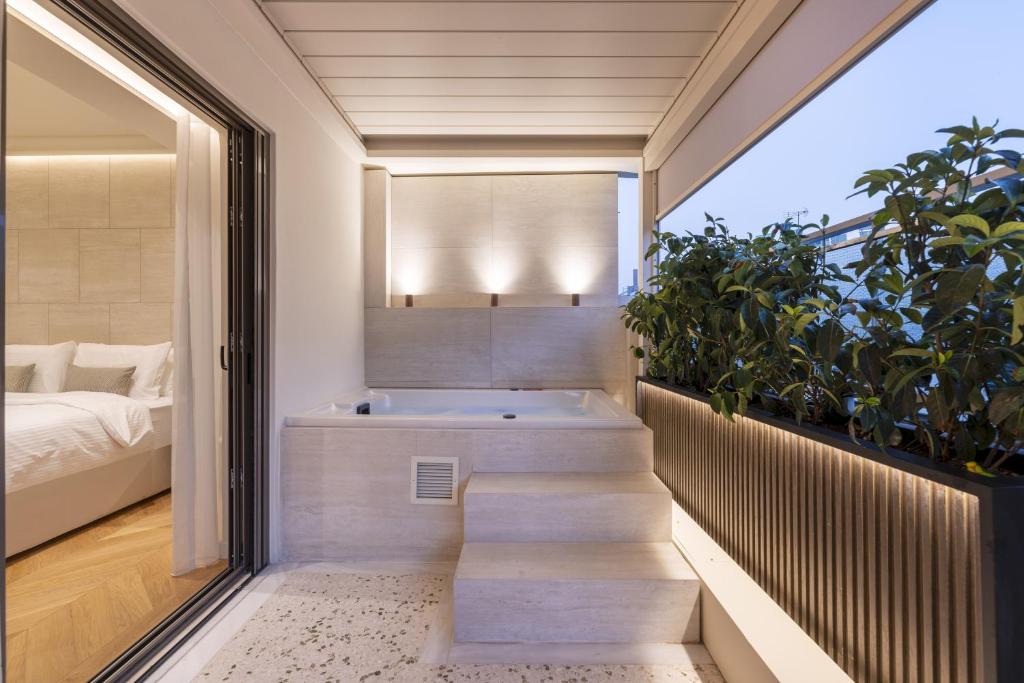 Acropolis Luxury Penthouse with Private Jacuzzi
