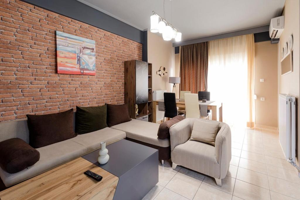 Central apartment with parking