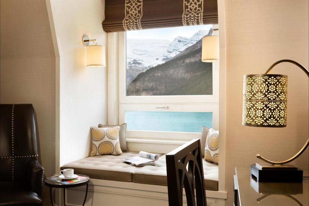 Fairmont Château Lake Louise - Salle D'or Fairmont Avec Vue Sur Le Lac