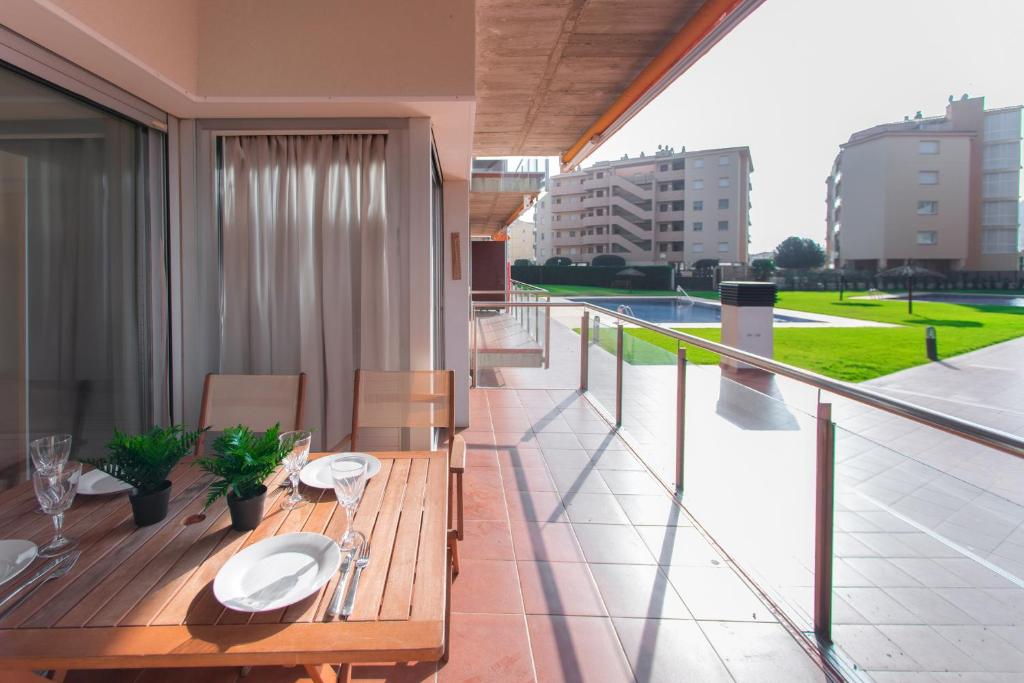 WELCS APARTAMENTO 446 EMP con piscina comunitaria