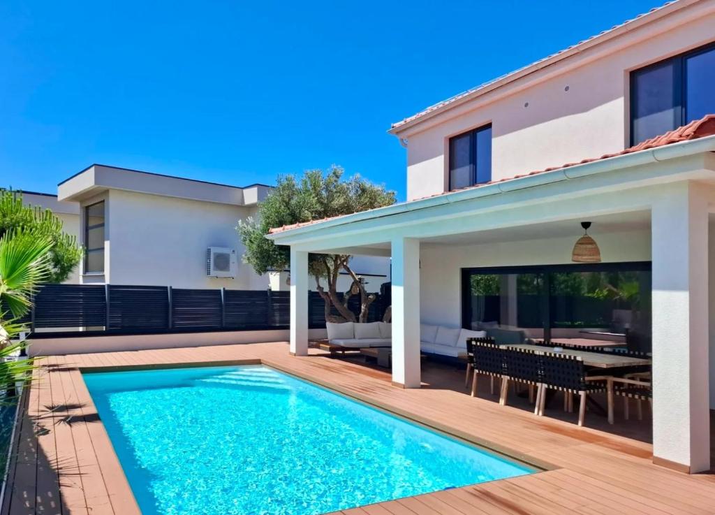 Vila Esnella - Private Pool & Panoramic Sea view