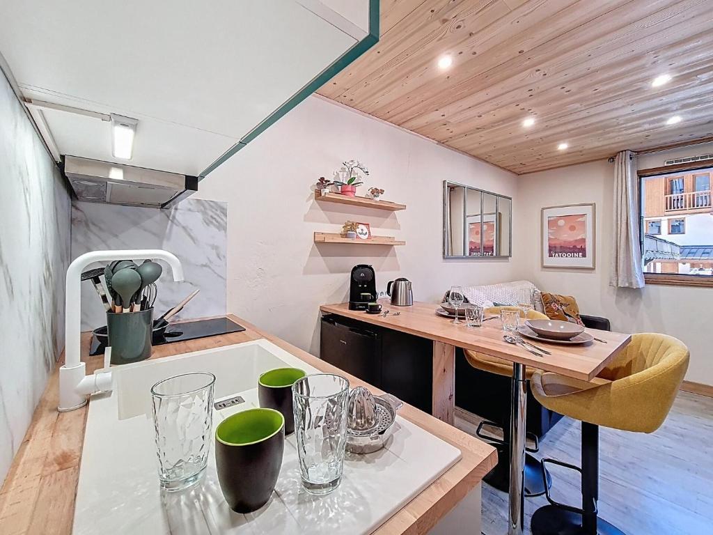 Résidence Lauziere - Studio rénové · Balcon sud · Proche des pistes MAE-8703