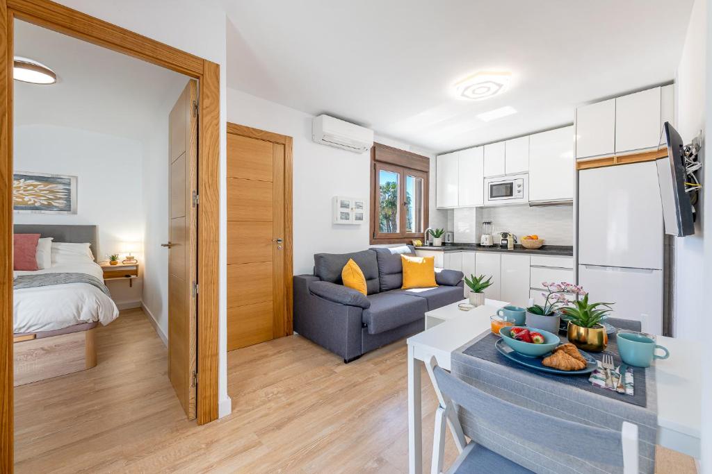 797 Holiday Rentals - CARRASCO BEACH 2
