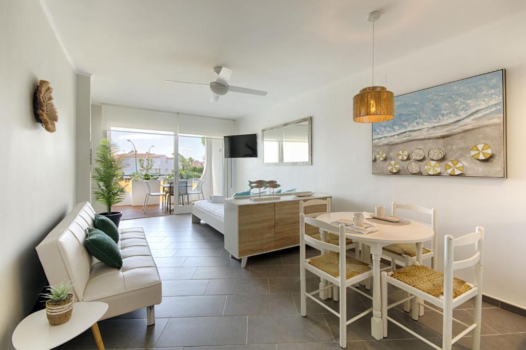 WELCS ESTUDIO PRECIOSO 457 EMP Frente al mar