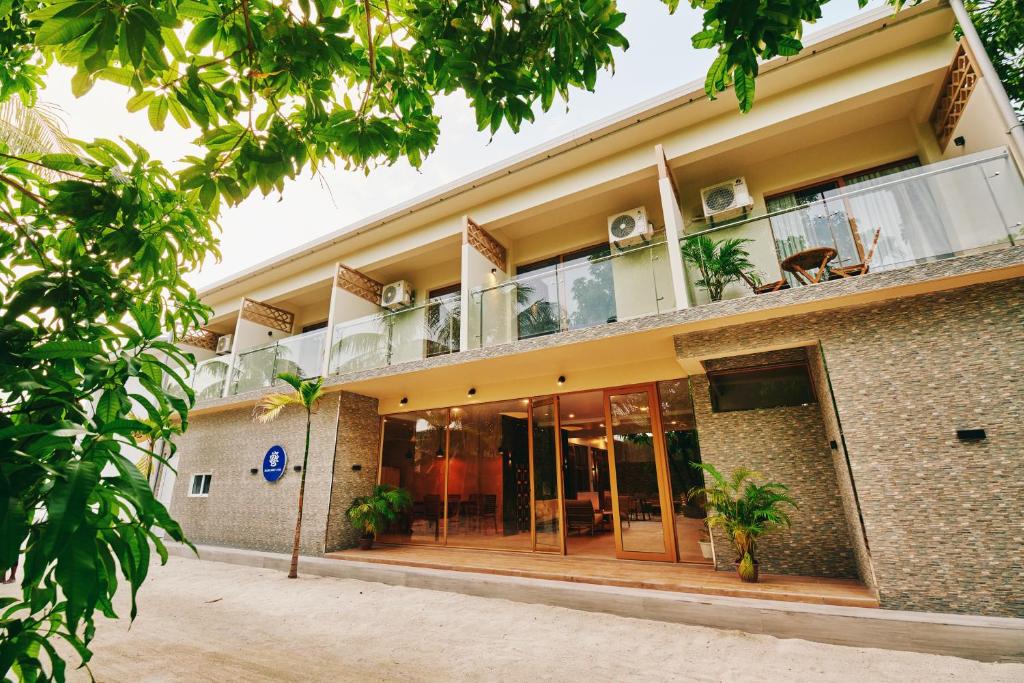Ranfaru Inn - View 7