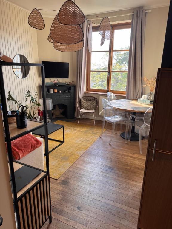 Mon appartement est évidement réel et disponible Med