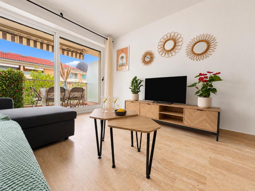 Élégant T2 rénové avec balcon au centre de Cannes