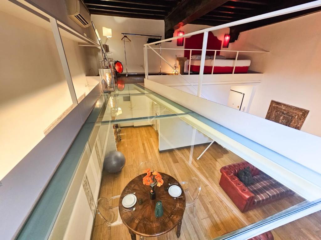 Love The Loft - LoveTheApartments