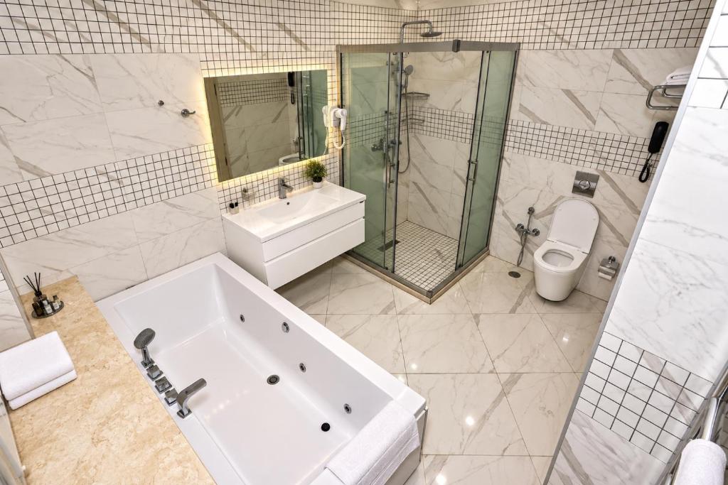 فضای داخلی Rose Inn Hotel در باکو - تصویر ۳
