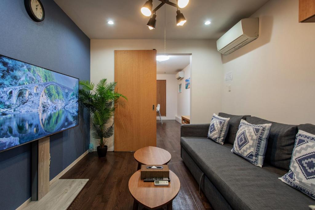 New! Direct to Namba! YT House Abeno 昭和町駅徒歩5分 レトロ街区 2LDK一戸建 最大8名