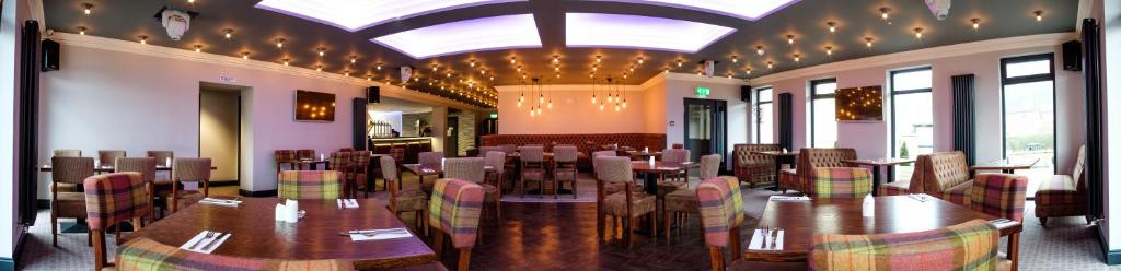 Restaurace v ubytování Adamson Hotel