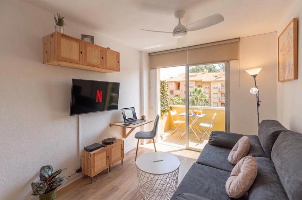 Marbella Long Stays, Swimming Pool, Beach 5min away, Chill out terrace and High-speed WiFi