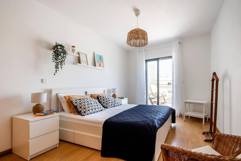 A 3 min a Pé do Cais, Piscina, Terraço BBQ 18m²