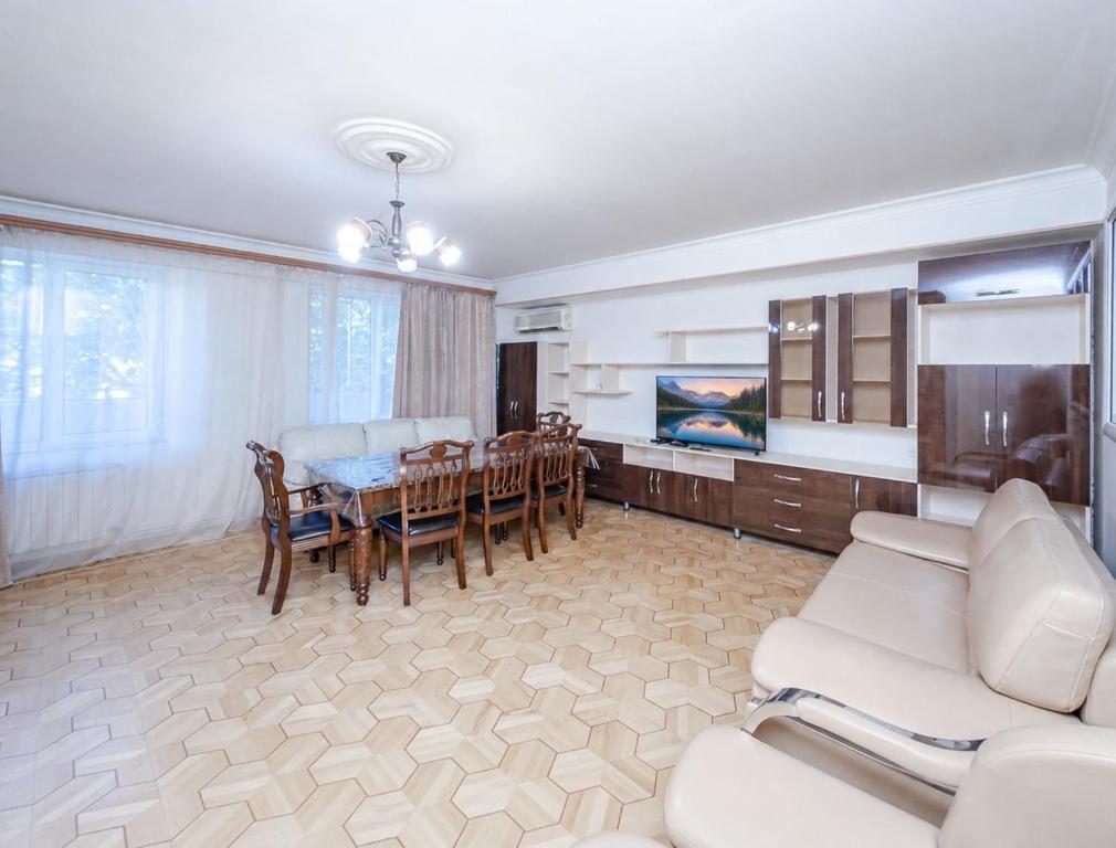 X15 Great apartment in the very center در ایروان