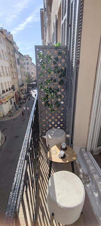 Balcon au coeur du vieux port