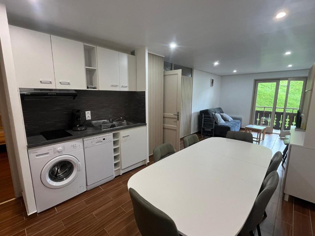Appartement 6 pers, Châtel, avec parking et WIFI