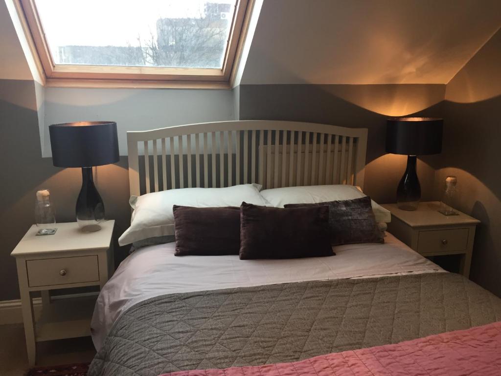 Postel nebo postele na pokoji v ubytování Blackrock B&B