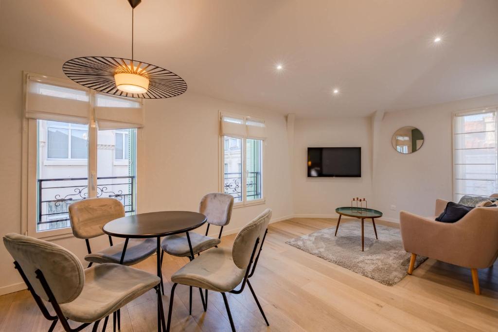 Scandinavian Urban 4 - 1BR apartment in Cannes center close to the beach and the Palais