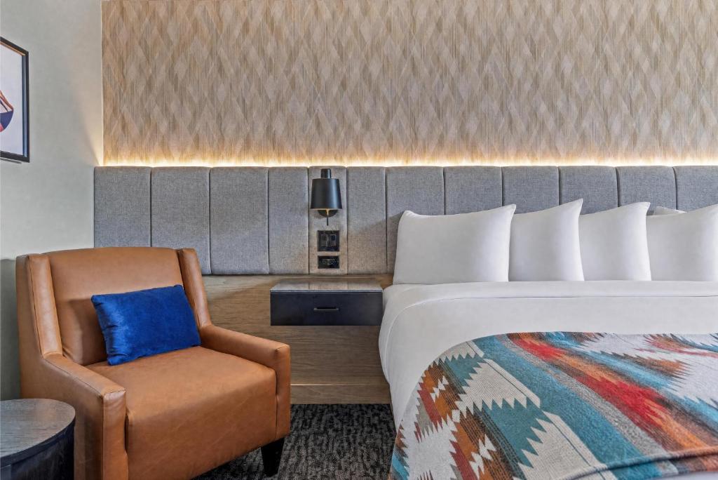 Everwild Canmore Hotel photo 3