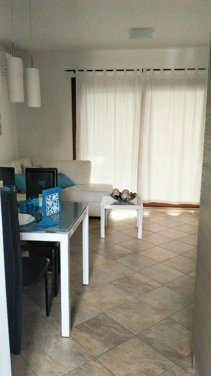 Casa Rubina a Porto Pino - Confortevole Villa con Giardino
