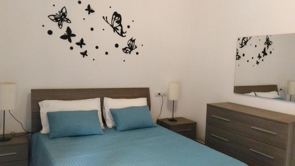 Casa Rubina a Porto Pino - Confortevole Villa con Giardino