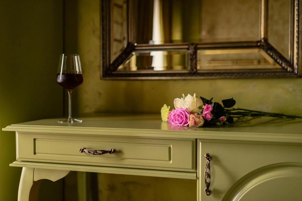 Belle Epoque Boutique (Adult Only) - Resim 21