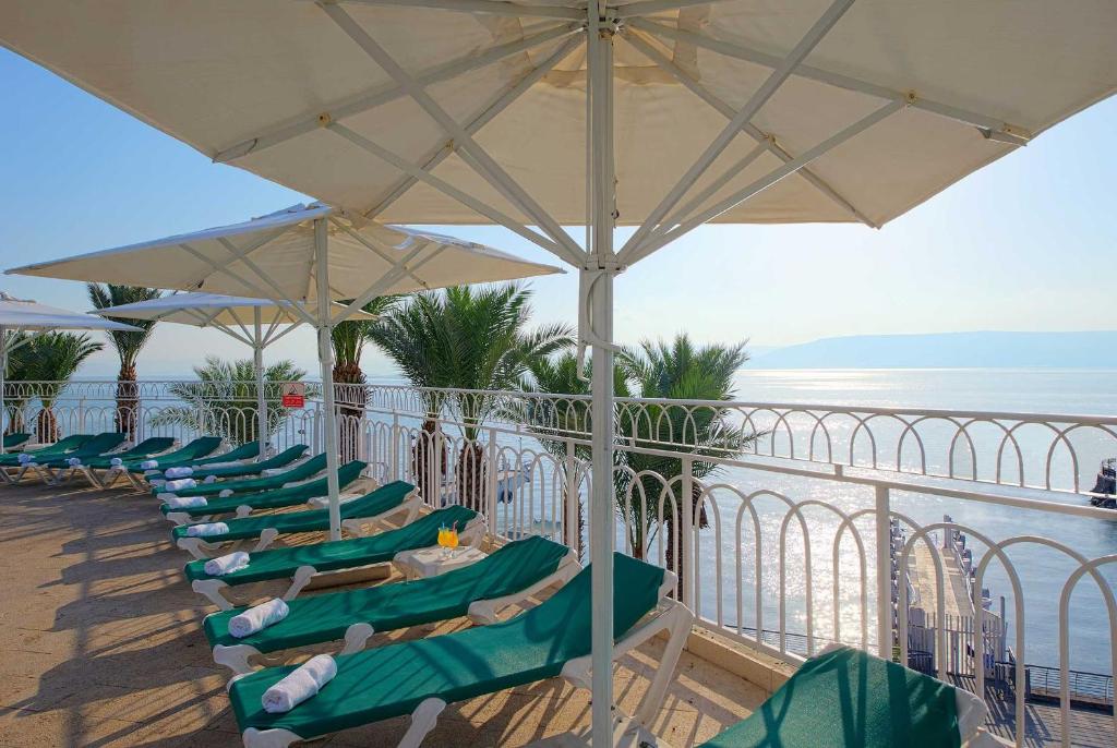 Nespecifikovaný výhled na moře nebo výhled na moře při pohledu z hotelu