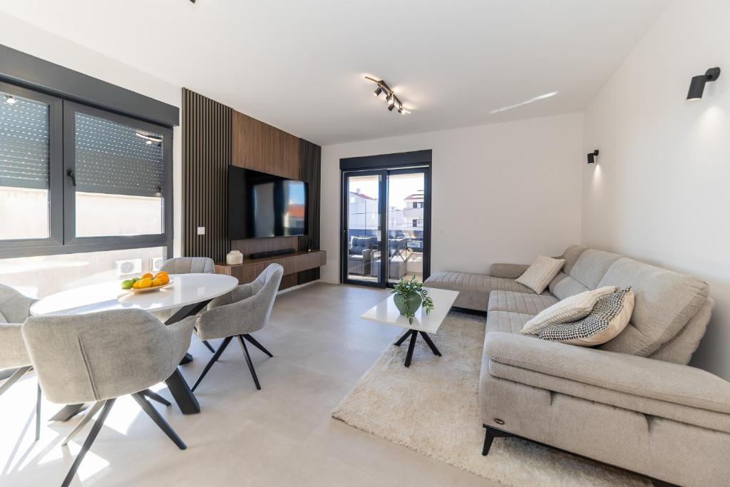 The Blue Horizon by Belmont Realty