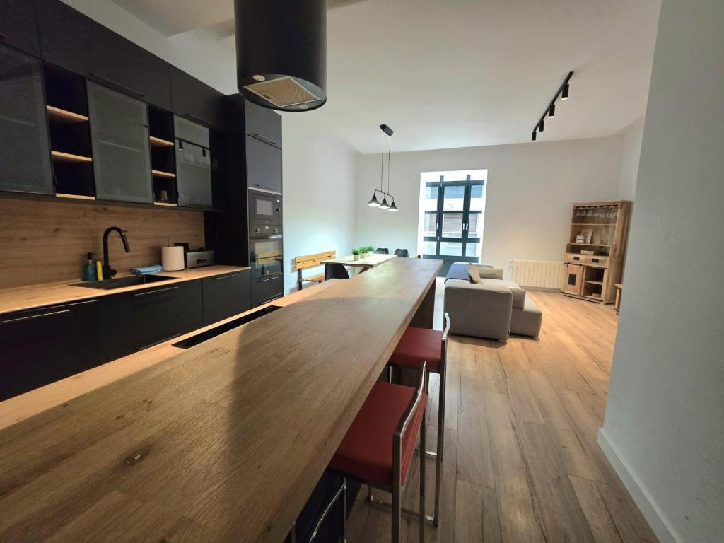 Moderno apartamento centrico para 8 personas - ATERIAGROUP