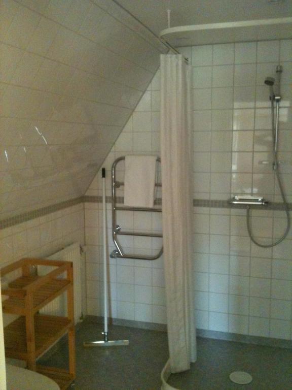 Koupelna v ubytování Allégården Kastlösa Hotell