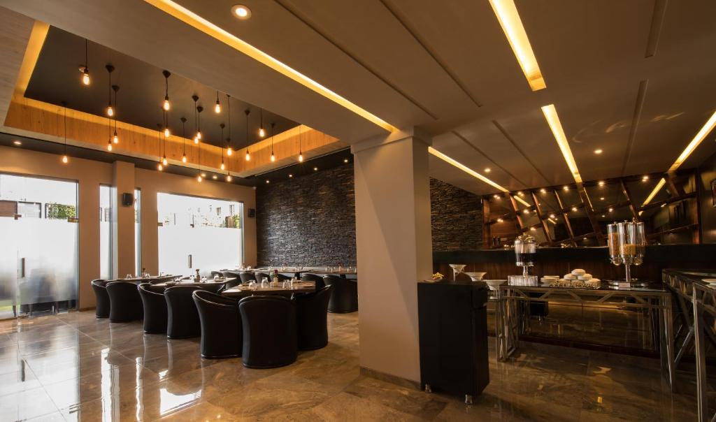 Restaurace v ubytování Enrise By Sayaji Ahmednagar
