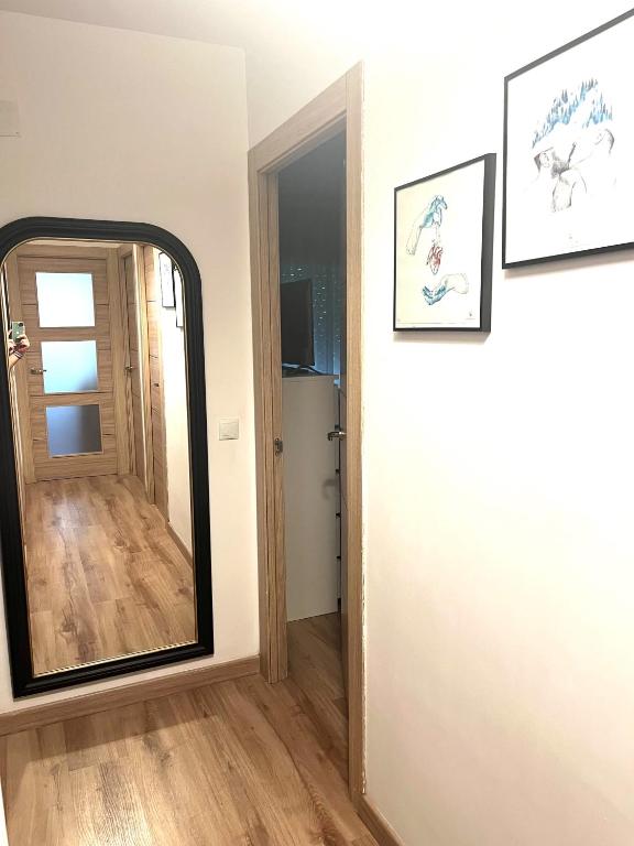 Amplia habitación privada en el centro de Torremolinos