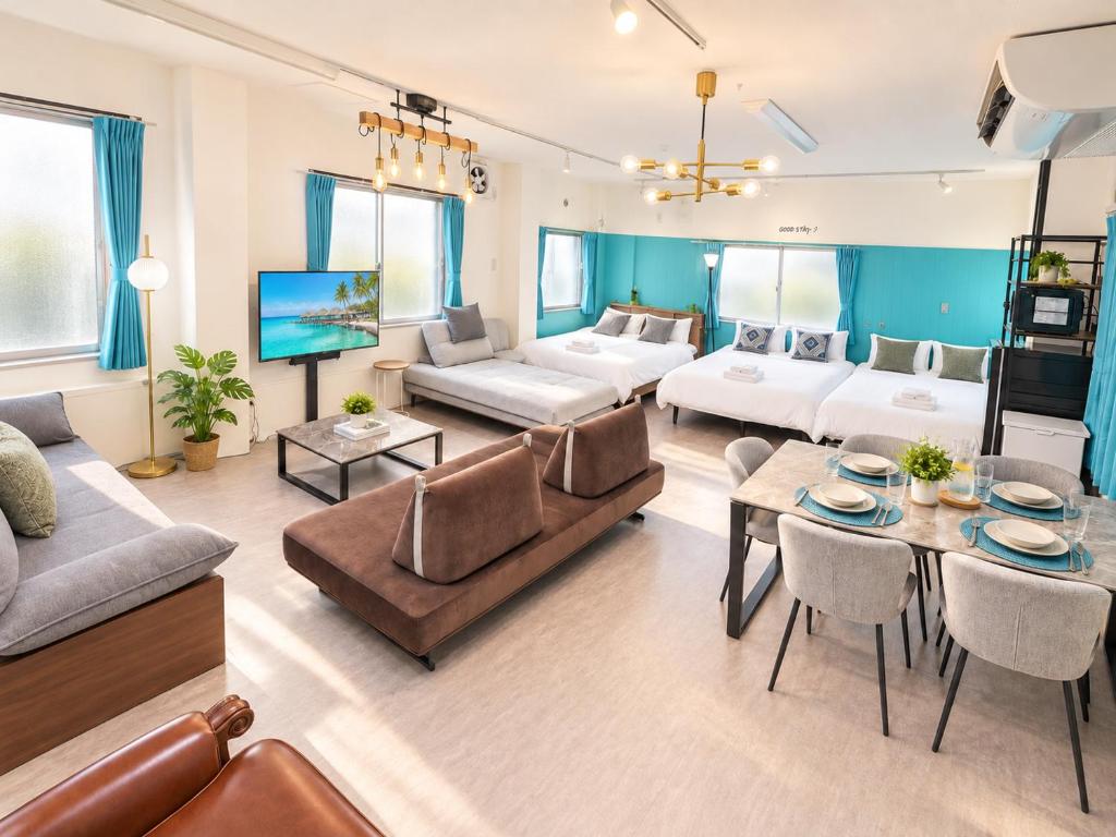 LEON RESORT HOTEL Nanba Dotonbori Shinsaibashi 6min Umeda 10min USJ 20min OsakaStation 17min Best location for sightseeing in Osakaなんば 道頓堀6分 心斎橋10分 USJ20分 大阪駅17分 大阪観光高立地