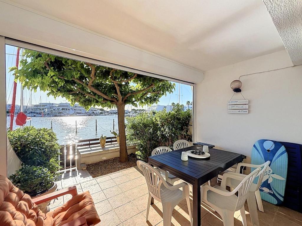 Très belle marina en duplex 5 couchages