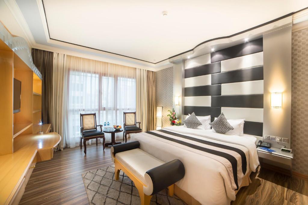Swiss International Palace Hotel Manama - Suite Real