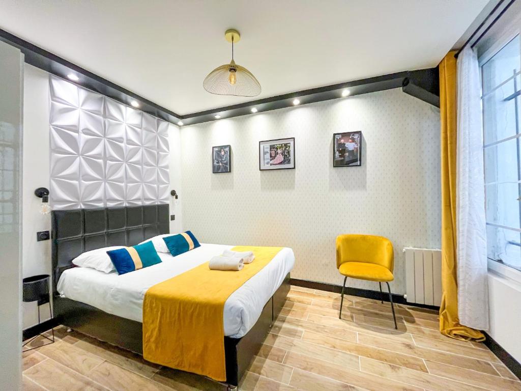 UrbanFlat 160 - Secured Designer Triplex in Central Paris