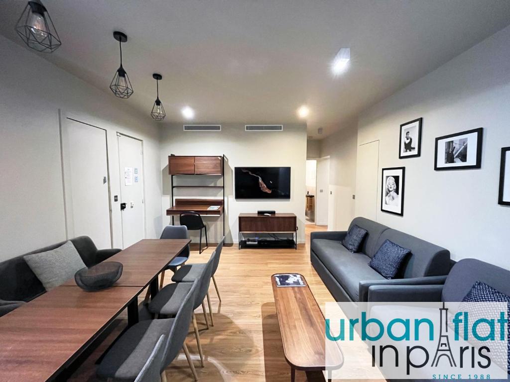 UrbanFlat 78 - 3-Bedroom Apartment for 11 Heart of Le Marais Republique