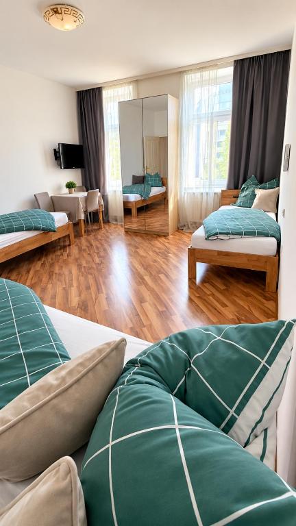Vienna City Apartment Top22 near U4