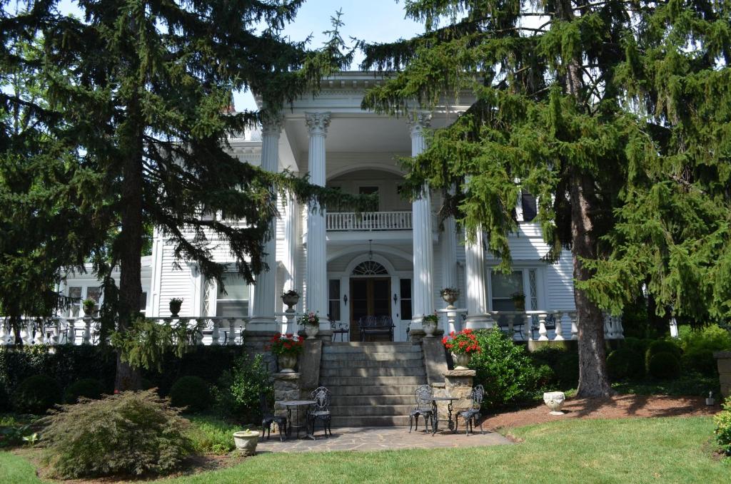 Albemarle Inn - Asheville photo