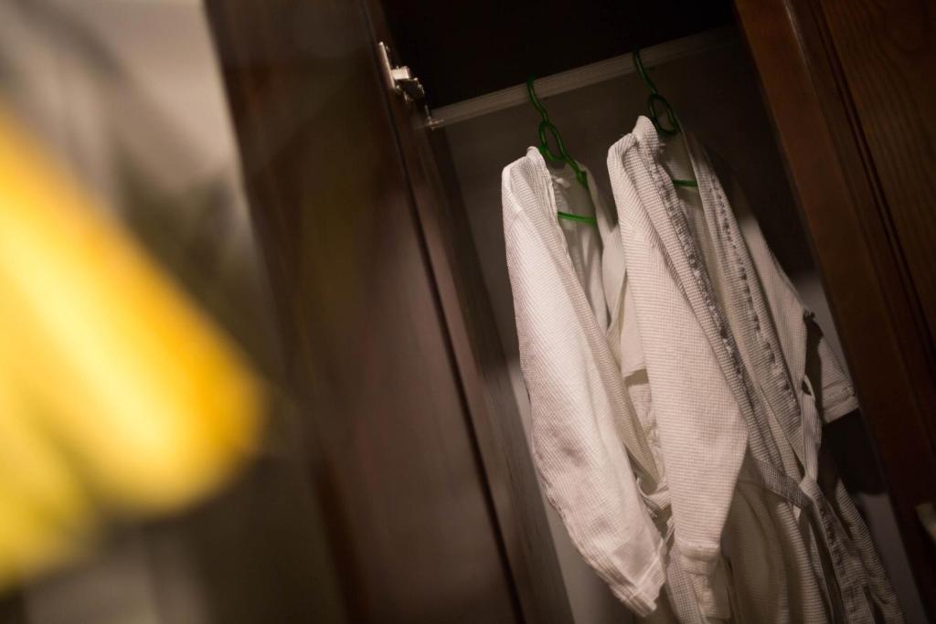 Holiday Emerald Hotel - 9