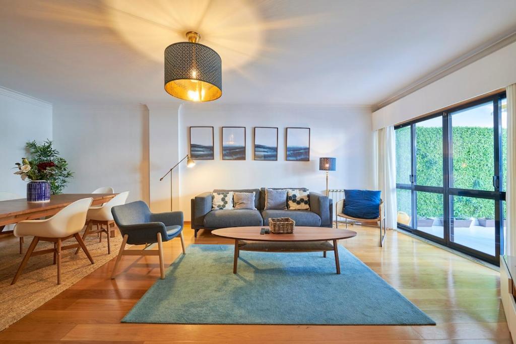 Amazing Downtown Family Apartment with terrace and parking