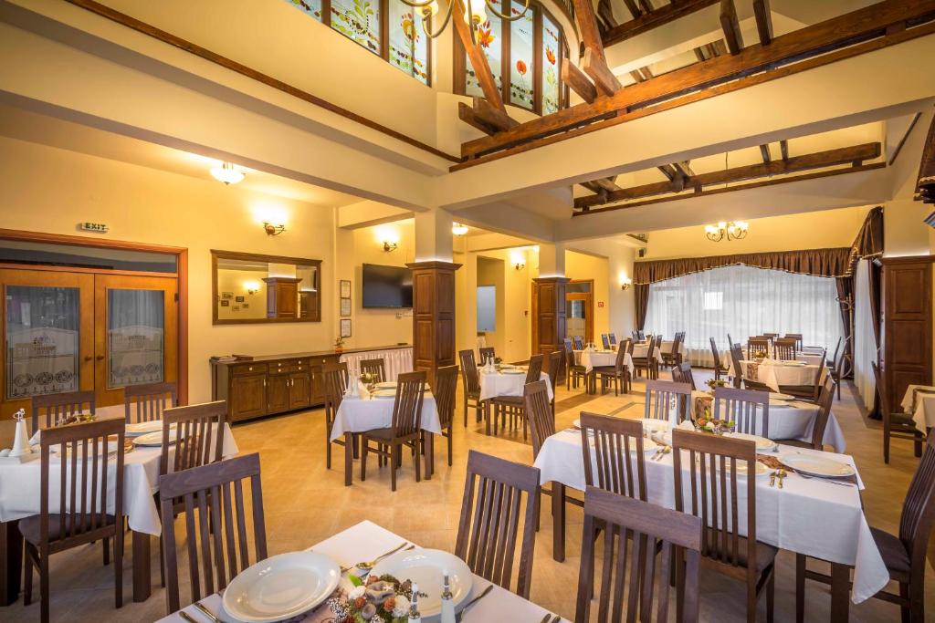 Restaurace v ubytování Hotel Szeifert