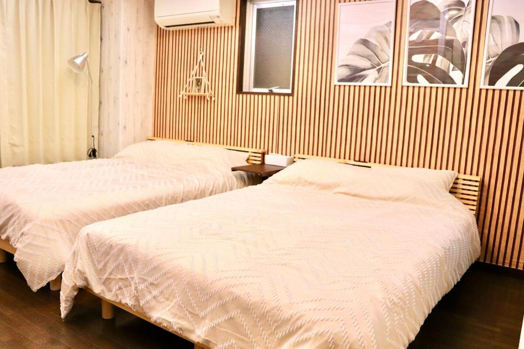 STAY LOCAL 3 min walk-Tsutenkaku , 1 train stop-Shinsaibashi