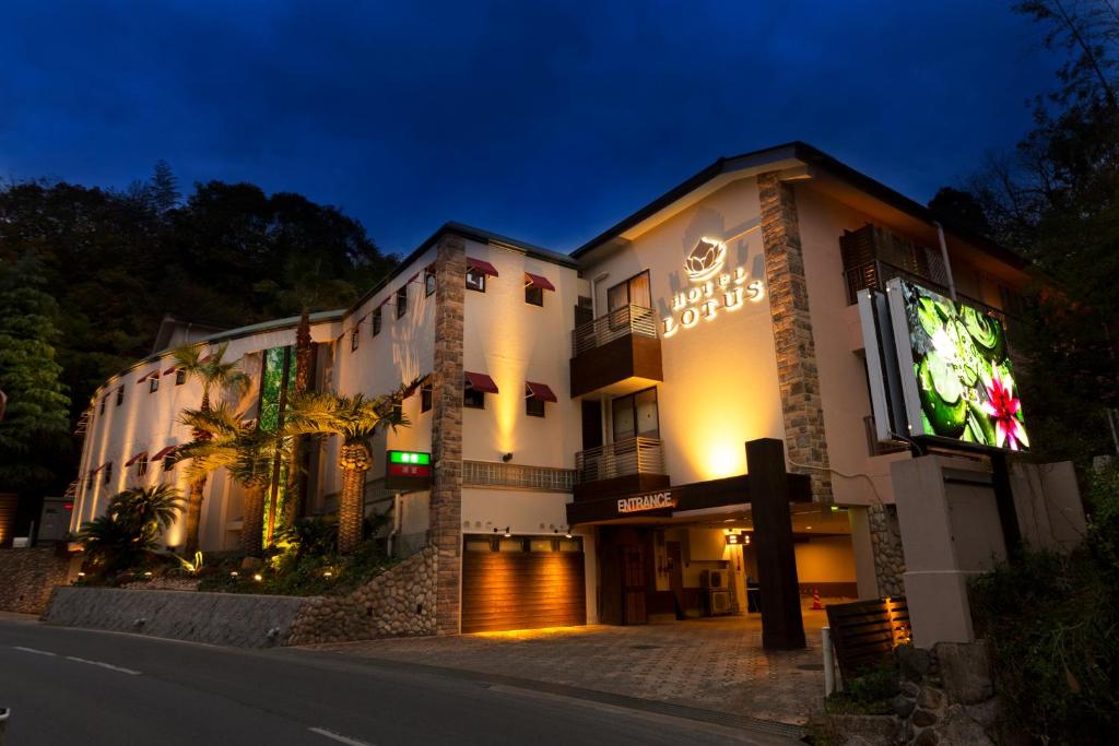Budova, kde se hodinový hotel nachází