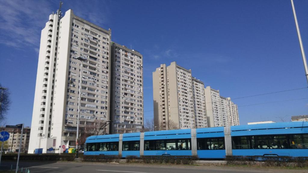Budova, v ktorej sa apartmán nachádza