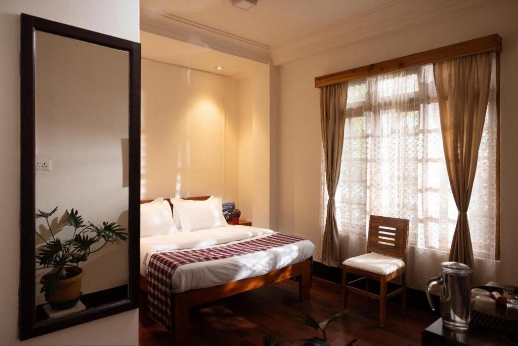 April Springs Home Stay - 