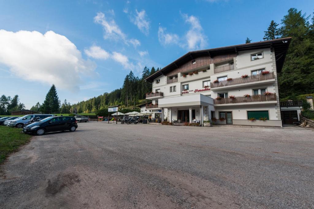 Budova, kde se hotel nachází